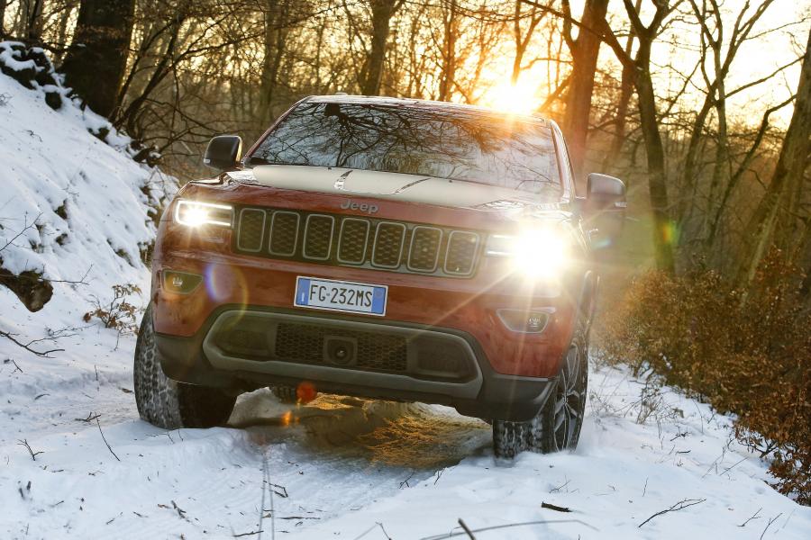 Jeep Grand Cherokee Trailhawk 2016 года  (WW) (фото 28 из 40)